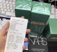 選對項(xiàng)目,美妝實(shí)體店都是旺季